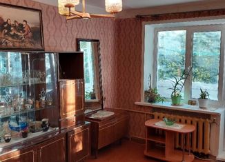 Продается 1-ком. квартира, 30.5 м2, Боровичи, Международная улица, 13