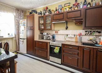 Продается 3-комнатная квартира, 111 м2, Новороссийск, улица Видова, 100, ЖК Центр