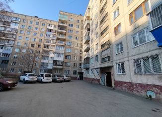 Трехкомнатная квартира на продажу, 63.1 м2, Барнаул, улица Шукшина, 1