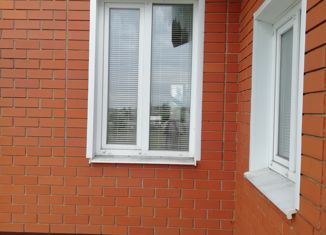 Продам дом, 113.2 м2, поселок городского типа Горшечное, Звёздная улица, 10