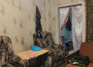 Продам 2-комнатную квартиру, 30 м2, поселок городского типа Спирово, Советская площадь