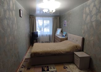 Продажа 2-ком. квартиры, 46 м2, Нижний Новгород, улица Радио, 2, улица Радио