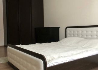 Продаю 1-комнатную квартиру, 38 м2, Краснодар, Южная улица, 25, Южная улица