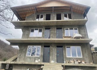 Продается дом, 240 м2, село Горное Лоо