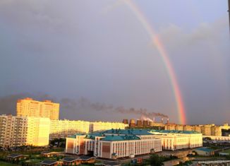 Продаю трехкомнатную квартиру, 79 м2, Хабаровск, улица Морозова Павла Леонтьевича, 92