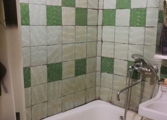 Продаю 1-ком. квартиру, 43 м2, Обнинск, улица Комарова, 9