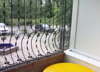 Продаю пятикомнатную квартиру, 236 м2, Орск, улица Щорса, 15А