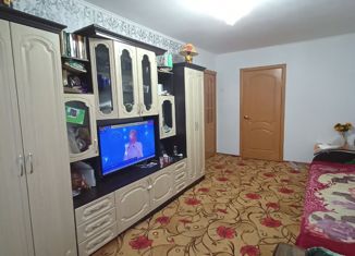 Трехкомнатная квартира на продажу, 54 м2, село Субханкулово, улица Ленина, 8