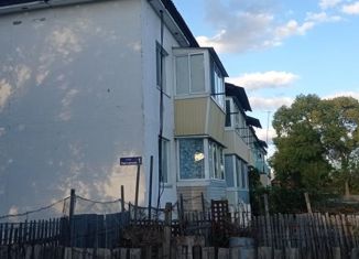 Продается 3-ком. квартира, 63.2 м2, Приморский край, Школьная улица, 2