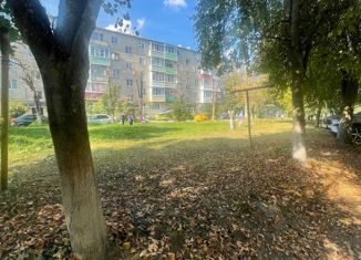 Продажа 2-ком. квартиры, 45 м2, Кольчугино, улица 50 лет СССР, 6