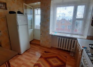 Продам 1-комнатную квартиру, 42.2 м2, поселок Комсомольский, Молодёжная улица, 14