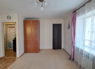 Продается 3-ком. квартира, 58 м2, село Анучино, улица Гоголя, 7