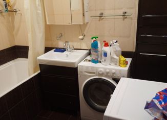 Продажа двухкомнатной квартиры, 42.7 м2, Самара, Средне-Садовая улица, 63, метро Победа