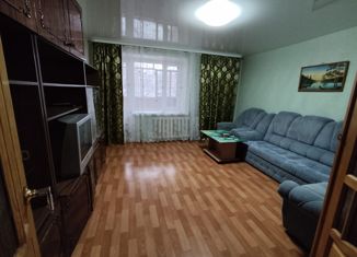 Сдам 2-ком. квартиру, 54 м2, Уфа, улица Муксинова, 2/1