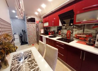 Продаю 3-ком. квартиру, 65.3 м2, Карелия, улица Древлянка, 7