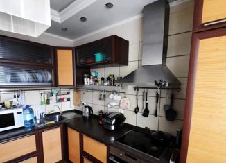 Продается 4-комнатная квартира, 85.2 м2, Барнаул, улица Шумакова, 24, Индустриальный район
