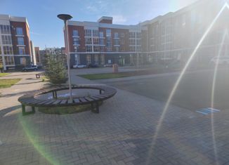 Продаю 2-ком. квартиру, 90.92 м2, посёлок Пригородный, ЖК Барселона, Звёздный проспект, 1/1