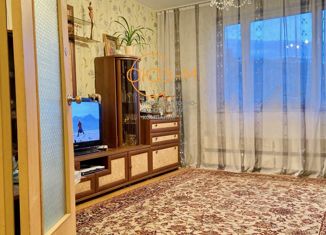 Продам трехкомнатную квартиру, 62.3 м2, Москва, улица Декабристов, 1, улица Декабристов