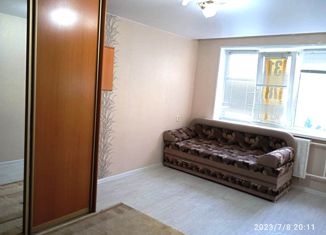 Двухкомнатная квартира на продажу, 30.5 м2, Сургут, улица Маяковского, 27/1