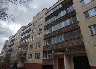 Продам 3-комнатную квартиру, 66 м2, Псковская область, Мурманская улица, 2