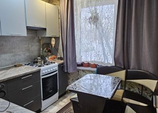 Продается 2-ком. квартира, 38 м2, Москва, улица Дыбенко, 44, улица Дыбенко
