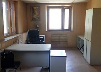 Продаю офис, 43.4 м2, Находка, Заводская улица, 2