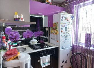 Продам 2-ком. квартиру, 48.8 м2, Калачинск, улица Черепова, 60