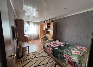 Двухкомнатная квартира на продажу, 52.2 м2, Омская область, улица Майорова, 29