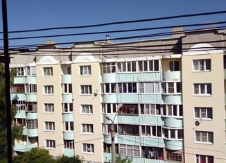 Продается 2-ком. квартира, 56 м2, Кольчугино, улица Шмелёва, 16