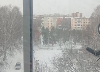 Продается 3-комнатная квартира, 60.3 м2, Юрга, улица Мира, 11А