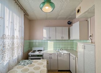 Продается 1-комнатная квартира, 38.2 м2, Москва, улица Раменки, 6к1, улица Раменки