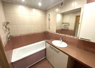 Продается 2-ком. квартира, 62 м2, Петрозаводск, Октябрьский проспект, 59, Октябрьский район