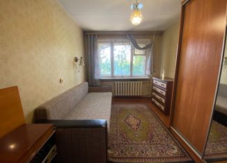 Продаю двухкомнатную квартиру, 42.5 м2, Свердловская область, улица Азина, 39