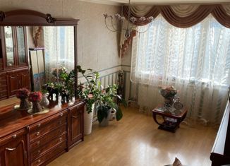 Продается трехкомнатная квартира, 73.5 м2, Тосно, улица Максима Горького, 1