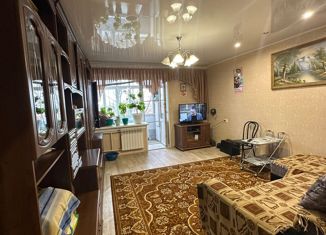 Продаю 2-ком. квартиру, 56 м2, Канск, улица 40 лет Октября, 75