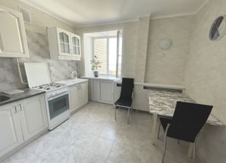 Продается 2-ком. квартира, 49.7 м2, Калуга, Пионерская улица, 15, Московский округ