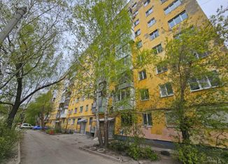 Продам 3-комнатную квартиру, 60 м2, Екатеринбург, метро Машиностроителей, Шефская улица, 89к1