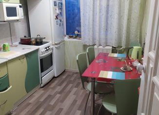 Продается трехкомнатная квартира, 69 м2, Тюменская область, улица Свободы, 44