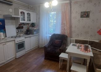 Продажа 3-комнатной квартиры, 73 м2, Старая Русса, улица Тахирова, 18