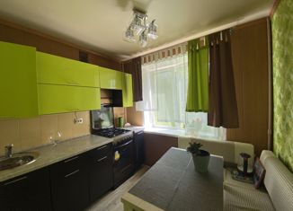 Продам 3-ком. квартиру, 59 м2, Орловская область, улица Катукова, 6