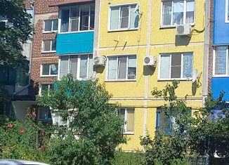 Продается 2-ком. квартира, 49.6 м2, Гулькевичи, улица Лермонтова, 24