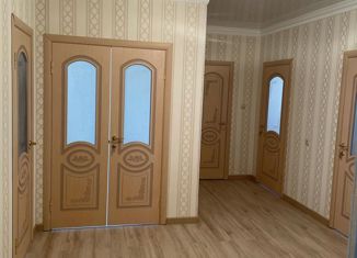 Продается 4-ком. квартира, 100 м2, городской округ Магас, улица Дошлако Мальсагова, 11/1