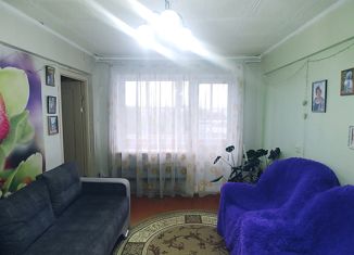 Продаю 4-ком. квартиру, 58.4 м2, Североуральск, Советская улица, 39