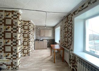 Продам 4-комнатную квартиру, 60.4 м2, Дальнегорск, улица 8 Марта, 8