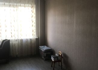 Продам 3-комнатную квартиру, 68.5 м2, поселок городского типа Кугеси, Советская улица, 71