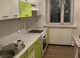 Продажа трехкомнатной квартиры, 60 м2, Юрга, Ленинградская улица, 35