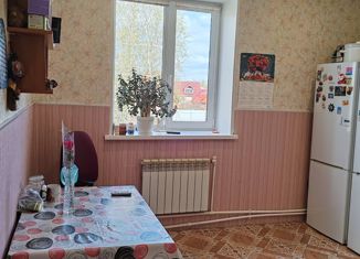 Продаю двухкомнатную квартиру, 65 м2, Котлас, улица Нахимова, 21