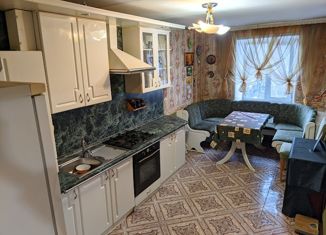 Продажа четырехкомнатной квартиры, 76.8 м2, Вязьма, улица Калинина, 2