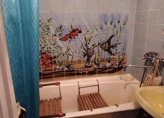 Продаю 2-комнатную квартиру, 51 м2, Ревда, улица Павла Зыкина, 44/2