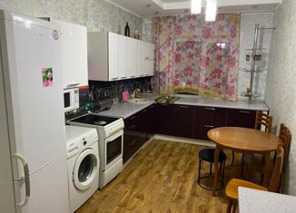 Продажа трехкомнатной квартиры, 72 м2, посёлок городского типа Таксимо, Белорусская улица, 11